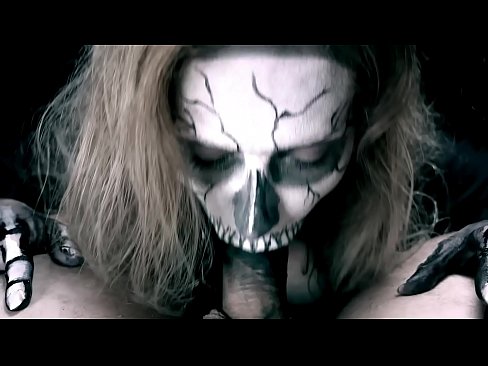 ❤️ Demona knabino suĉanta kokon per sia nigra buŝo kaj glutante kumon. ️❌ Sekso ĉe porno eo.eviewporn-com.ru ❌️